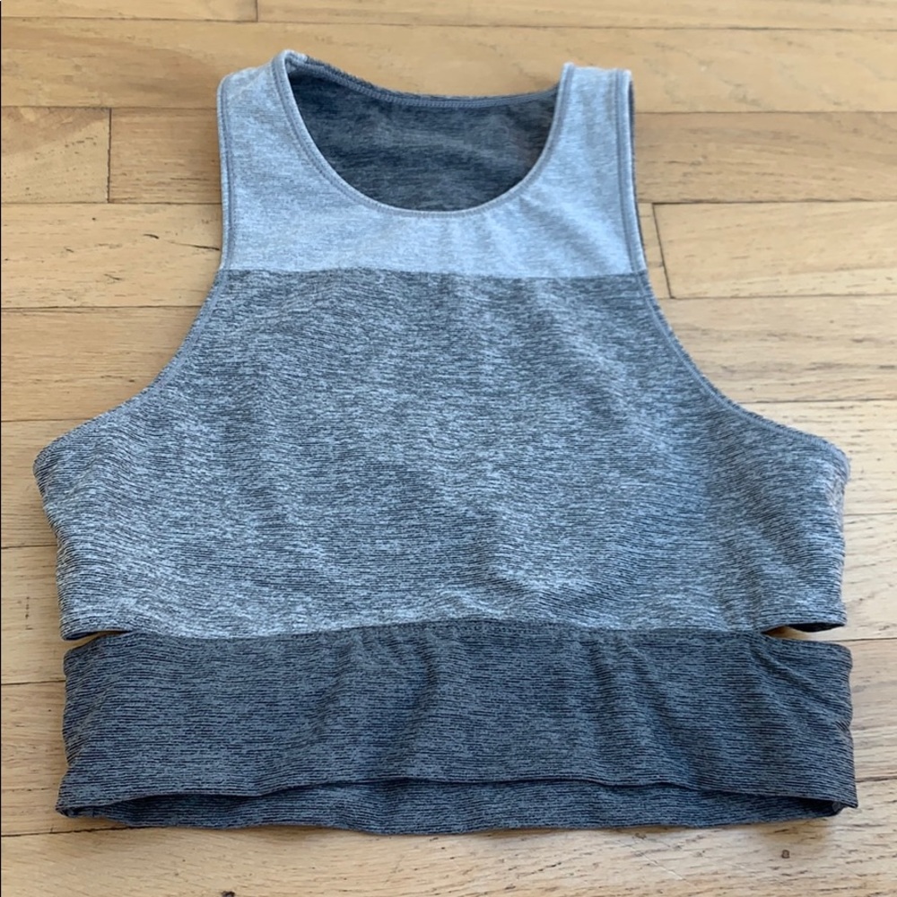 Outdoor Voices slashback crop Size S
